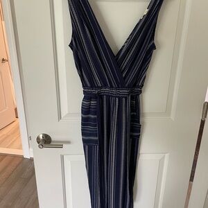 Source Unknown Blue and White Wrap Jumpsuit Sleeveless V-neck